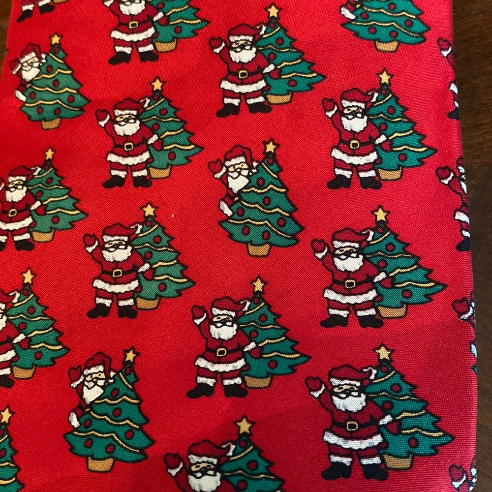 Santa Tie, John Henry brand, 100% silk and made in USA
